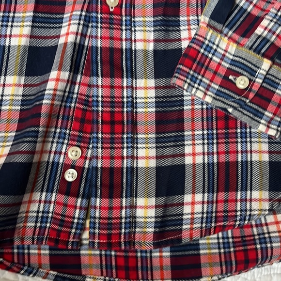 Tommy Hilfiger button down plaid shirt. Size medium. - Picture 4 of 5